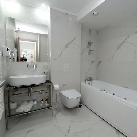 Alexandar Ii 4*