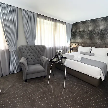 Alexandar Ii 4* Skopje