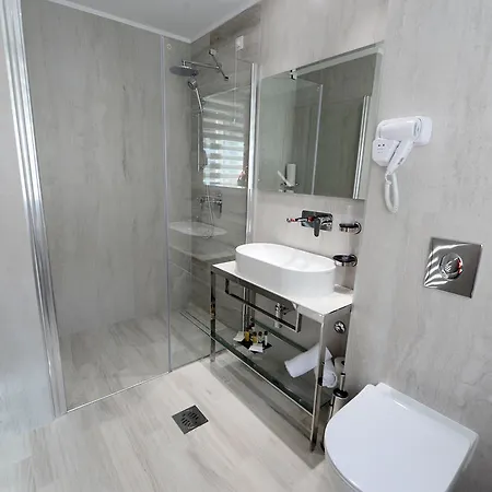 Alexandar Ii 4* Skopje