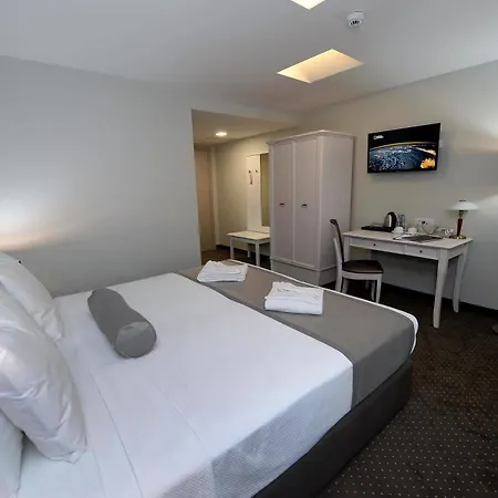 Alexandar Ii 4* Skopje