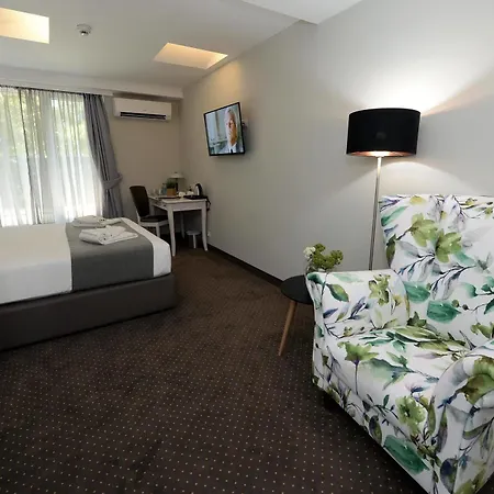 Hotel Alexandar Ii 4*
