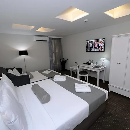 Alexandar Ii 4*