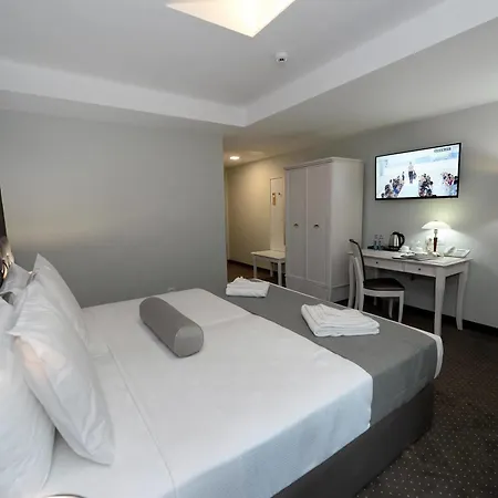 Alexandar Ii Hotel 4*
