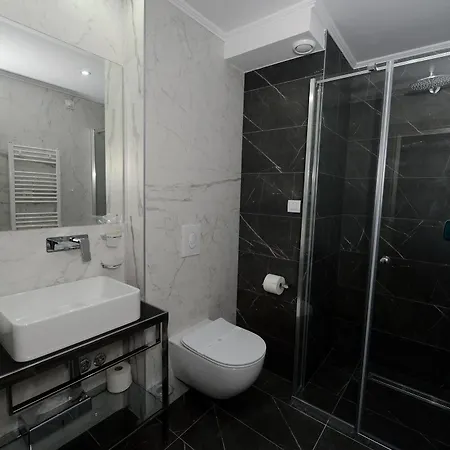 Hotel Alexandar Ii